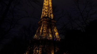 Paris 'teki Eyfel Kulesi