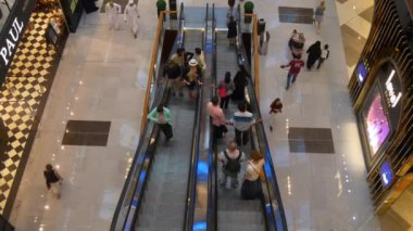 Dubal alışveriş merkezi 