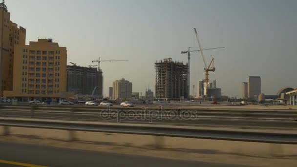 Verkeer van dubai marina bay — Stockvideo