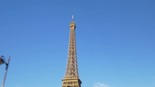 Flygfoto över Eiffeltornet — Stockvideo