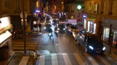 Paris gece trafik