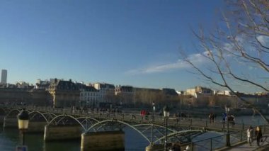 Paris gündüz Rating