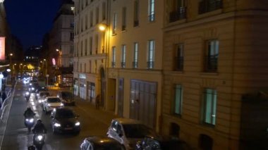 Paris gece trafik