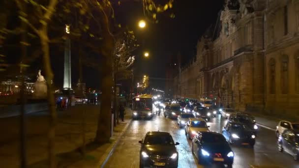 Parijs nacht verkeer — Stockvideo