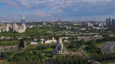 yaz günü Moskova cityscape kilise hava panorama 4k Rusya