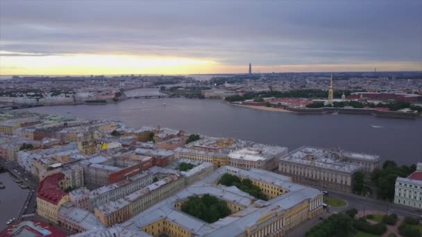 Mooie Luchtfoto Van Sint Petersburg Stad Rivier Neva — Stockvideo