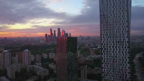 Napnyugtakor Moszkva Város Modern Bérház Városkép Légi Megtekintése Panoráma Oroszország — Stock videók