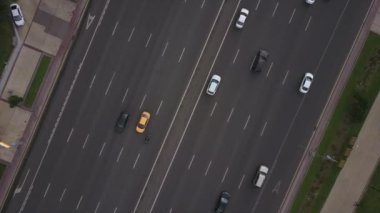 Moskova şehir güneşli gün trafik panorama 4k Rusya