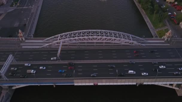 Este Idő Moszkva Folyó Forgalmat Gyűrű Híd Légi Oroszország Panoráma — Stock videók