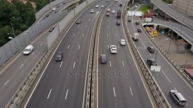 Moskova şehir gün zaman trafik yol sıklığı hava Kavşağı kavşak panorama 4k Rusya