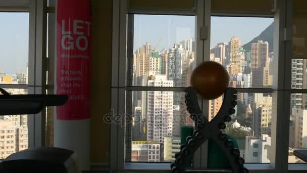 Ημέρα Ώρα Χονγκ Κονγκ Κίνα Πανόραμα Γυμναστήριο Ξενοδοχείο — Αρχείο Βίντεο