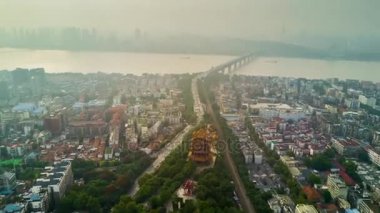 Zaman atlamalı cityscape görüntüleri Wuhan City, Çin