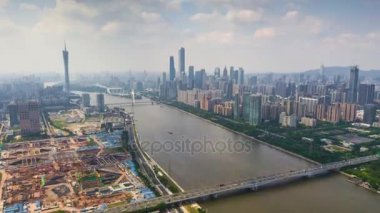 Gündüz vakti Guangzhou Endüstriyel Şehir Havası Panoraması. 4k zaman dilimi Çin porseleni