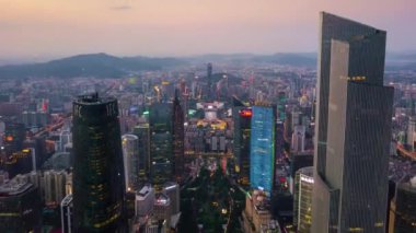 Gündüz vakti Guangzhou Endüstriyel Şehir Havası Panoraması. 4k zaman dilimi Çin porseleni