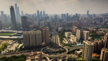 Gündüz vakti Guangzhou Endüstriyel Şehir Havası Panoraması. 4k zaman dilimi Çin porseleni