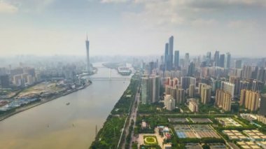 Gündüz vakti Guangzhou Endüstriyel Şehir Havası Panoraması. 4k zaman dilimi Çin porseleni