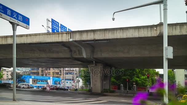 Imágenes Lapso Tiempo Ciudad Wuhan Con Tráfico Ocupado China — Vídeo de stock