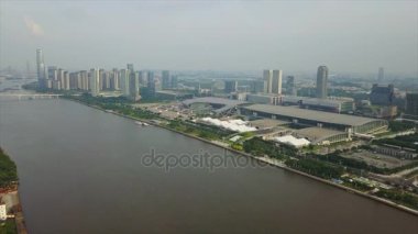Gündüz vakti Guangzhou Endüstriyel Şehir Havası Panoraması. 4K Çin porseleni