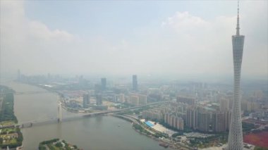 Gündüz vakti Guangzhou Endüstriyel Şehir Havası Panoraması. 4K Çin porseleni