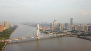 Gündüz vakti Guangzhou Endüstriyel Şehir Havası Panoraması. 4K Çin porseleni