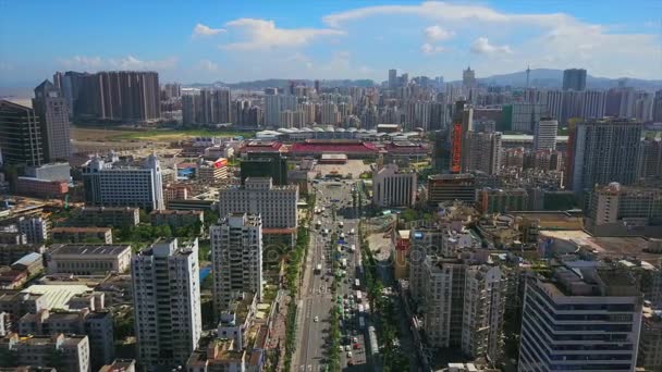 Panorama de la circulation dans le paysage urbain de Zhuhai — Video