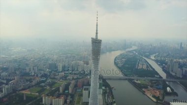 Guangzhou - Ocak 4: Guangzhou Canton Tv Kulesi, Guangzhou, Çin. Renkli gün zaman sahne Guangzhou Canton Tv astronomik ve Çin'deki en yüksek Kulesi gezi Kulesi