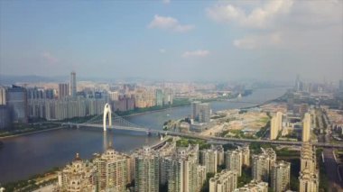 Gündüz vakti Guangzhou Endüstriyel Şehir Havası Panoraması. 4K Çin porseleni