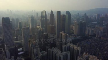 Gündüz vakti Guangzhou Endüstriyel Şehir Havası Panoraması. 4K Çin porseleni