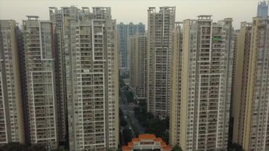 Gündüz vakti Guangzhou Endüstriyel Şehir Havası Panoraması. 4K Çin porseleni