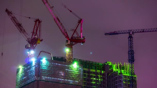Nacht Verlicht Shenzhen Centrum Wolkenkrabber Top Bouw Kraan Panorama Timelapse — Stockvideo