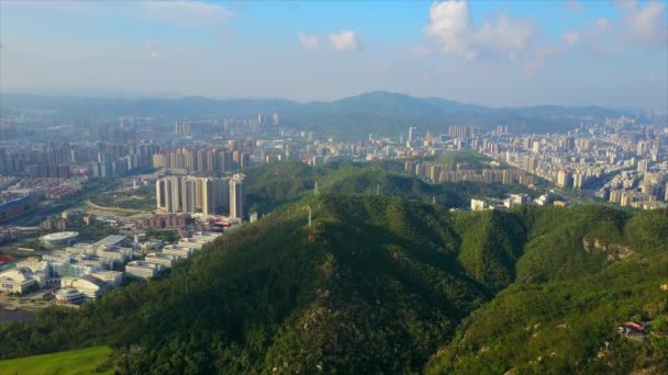 Panorama de la circulation dans le paysage urbain de Zhuhai — Video