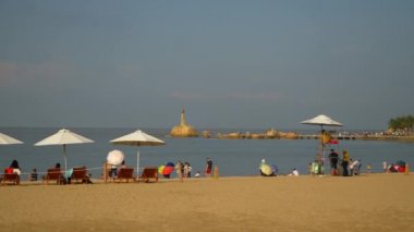gün zaman zhuhai cityscape fisher kız anıt defne panorama turistler 4k Çin ile