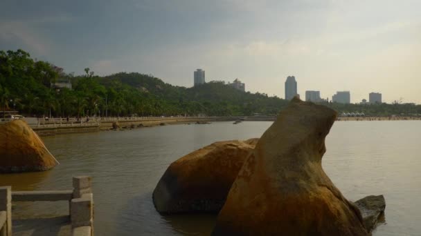 Dia Ensolarado Zhuhai Cidade Praia Relaxar Zona Panorama Timelapse China — Vídeo de Stock