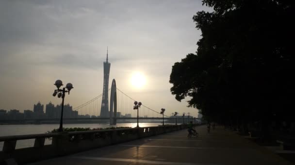 Ludzie Chodzą Ulicach Miasta Kanton Nagrania Chiny — Wideo stockowe