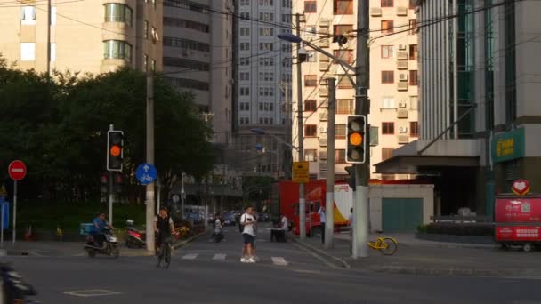 Traffico Giorno Strade Sciangai Con Gente Filmati Cina — Video Stock