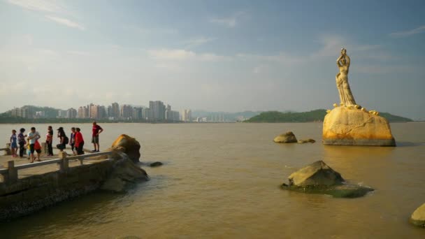 Ημέρα Ώρα Zhuhai Cityscape Fisher Κορίτσι Μνημείο Στον Κόλπο Πανόραμα — Αρχείο Βίντεο