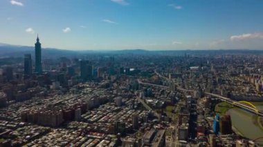 Gün zaman Taipei cityscape panorama. 4 k görüntüleri Çin