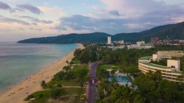 phuket Island sahil şeridi panoramik çekim. 4 k timelapse görüntüleri
