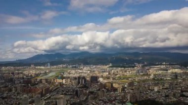 Gün zaman Taipei cityscape panorama. 4 k görüntüleri Çin
