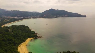 ünlü tatil Beach phuket Adası'nın panoramik çekim. 4 k timelapse görüntüleri