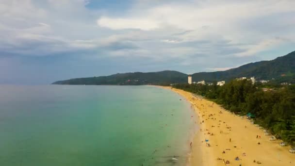 Strzał Panorama Plaży Słynnego Kurortu Wyspy Phuket Timelapse Nagrania — Wideo stockowe