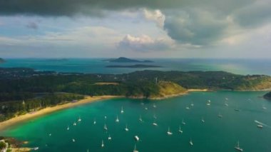 ünlü tatil Beach phuket Adası'nın panoramik çekim. 4 k timelapse görüntüleri