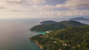 ünlü tatil Beach phuket Adası'nın panoramik çekim. 4 k timelapse görüntüleri