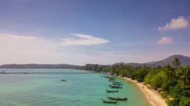 ünlü tatil Beach phuket Adası'nın panoramik çekim. 4 k timelapse görüntüleri