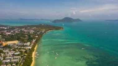 Phuket Adası Buda dağ günbatımı panorama 4k zaman atlamalı Tayland