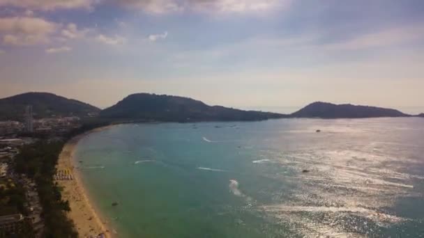 プーケット島の有名なリゾートのビーチのパノラマ写真 タイムラプス映像 — ストック動画