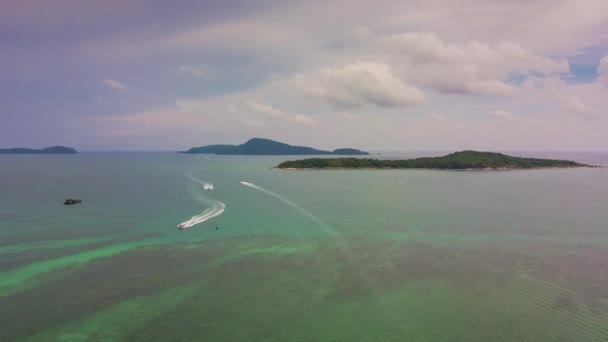 Ünlü Tatil Beach Phuket Adası Nın Panoramik Çekim Timelapse Görüntüleri — Stok video