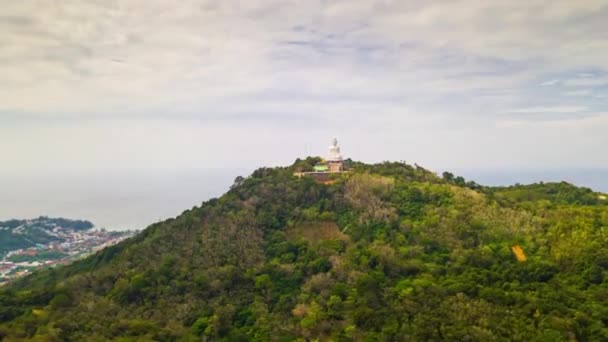 Phuket île buddha montagne coucher de soleil panorama 4k laps de temps thailand — Video