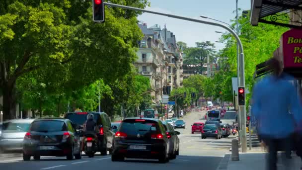 Suiza Crepúsculo Geneva Ciudad Tráfico Calle Timelapse Metraje Panorama — Vídeos de Stock