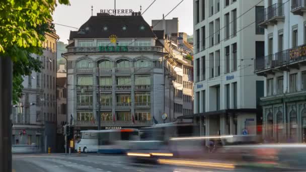 Vuelo Sobre Ciudad Luzern Tráfico Urbano Panorama Aéreo Timelapse Metraje — Vídeo de stock